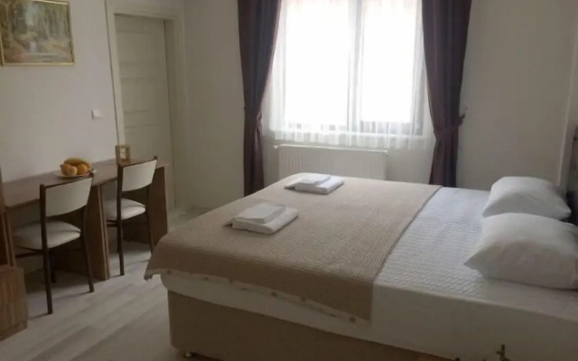 Ahenk Apartment
