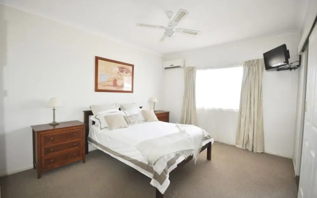 Beachside Beauty on Bribie Island