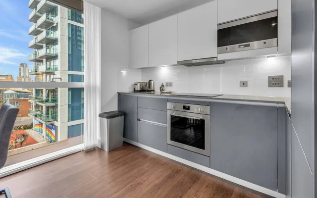 Stunning Serviced Apartment-Canary Wharf