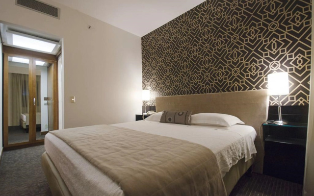Estanplaza Funchal - Faria Lima