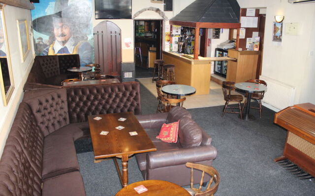 The Middlegate Hotel