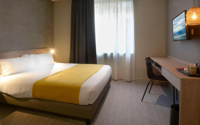 Tulip Inn Massy Palaiseau Residence