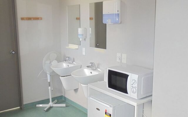 Utopian Motel Taupo - Hostel