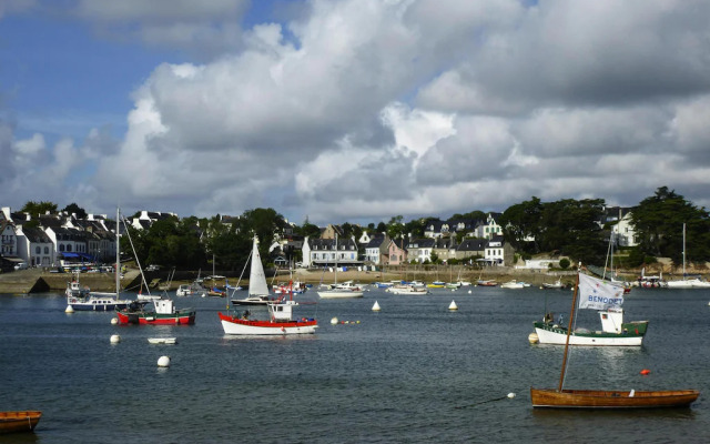 Apartment in Benodet Near Sandy Beaches