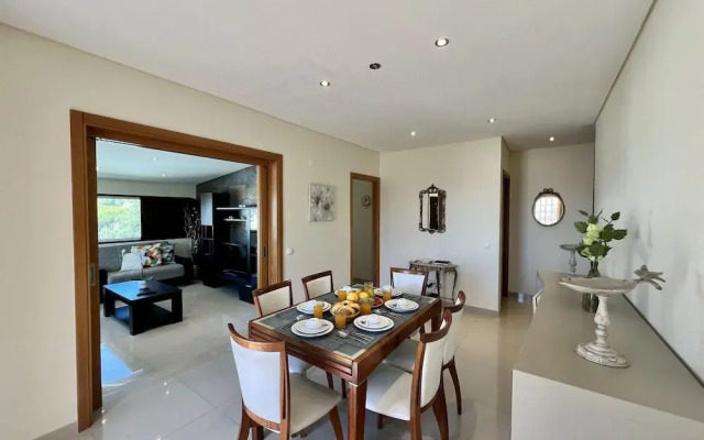 Quarteira Classic With Pool by Homing