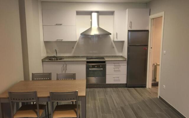dpCristal City Apartments