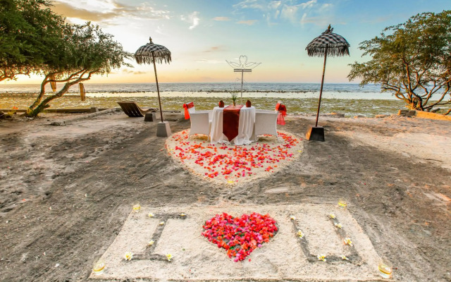 Jambuluwuk Oceano Resort Gili Trawangan