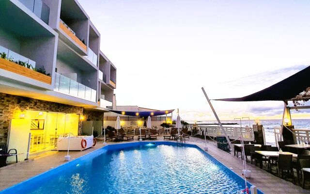 Sunset Beach Hotel