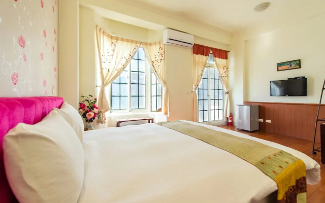 Ying Hsuan House