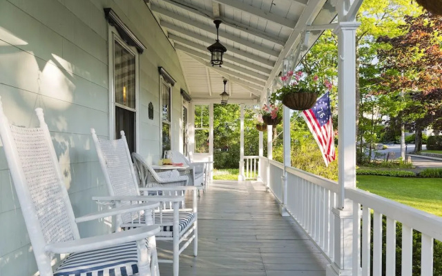 The Elmhurst Inn
