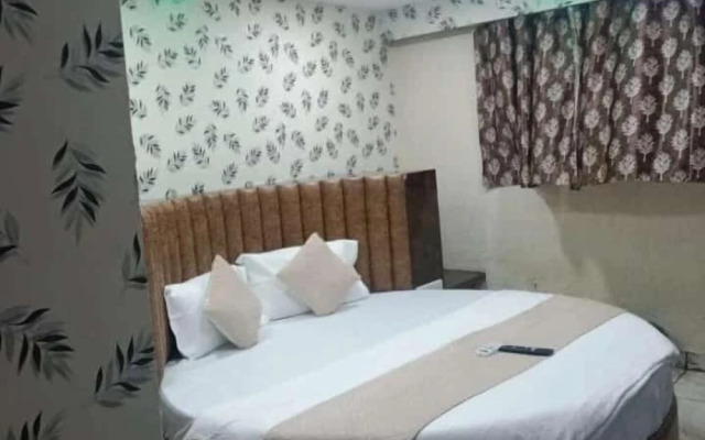 Hotel Raj Palace