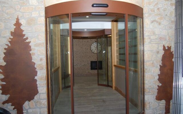 National Park Hotel & Spa