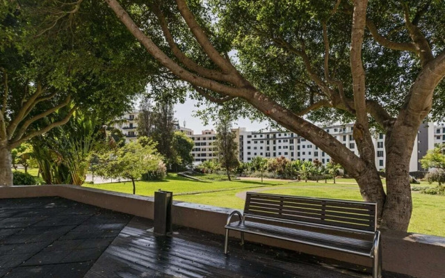 Tulipa II, Rest and Family