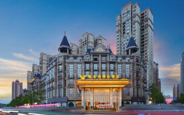 Vienna International Hotel (Chengdu Tianfu International Airport) – Outside – Chengdu