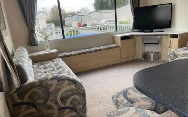 Sunny Chalet Retreat in Skegness