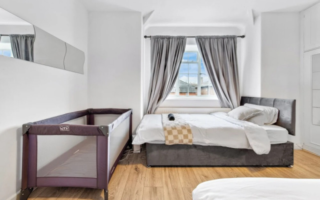 Luxe Stays - Sleeps 7 - Jacuzzi