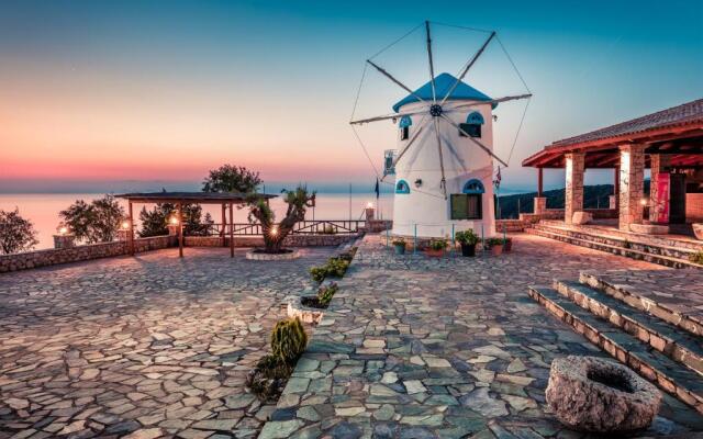 Potamitis Windmills & Apartments