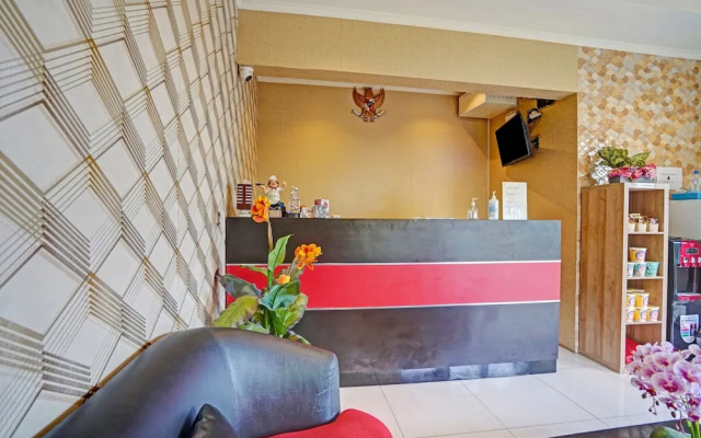 OYO 90801 Deanofaa Residence Syariah