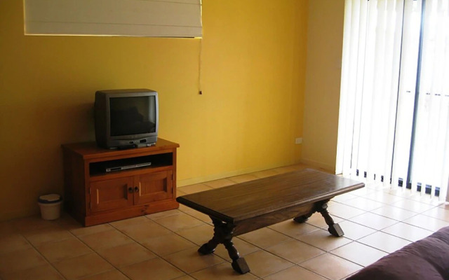 Whispering Seas @ Crescent Head