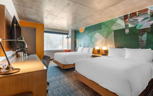 Cambria Hotel Downtown Phoenix Convention Center