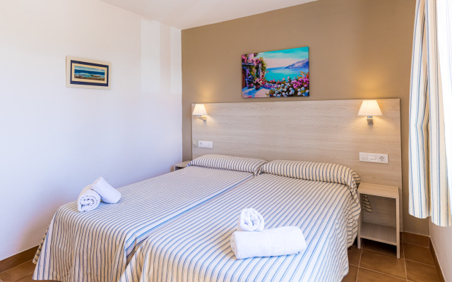 Apartamentos Arenal Playa