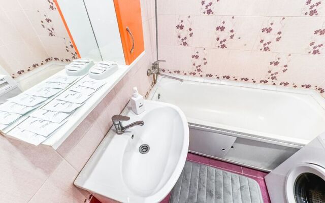 Apartments Posutochno50 on Lobnenskiy boulevard, 9