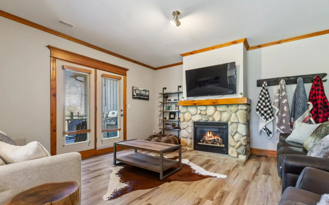 Blue Mountain 3 bedroom Dream Chalet 81590