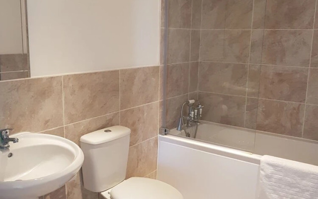 Everest Apartments Aldershot by SAZ Living