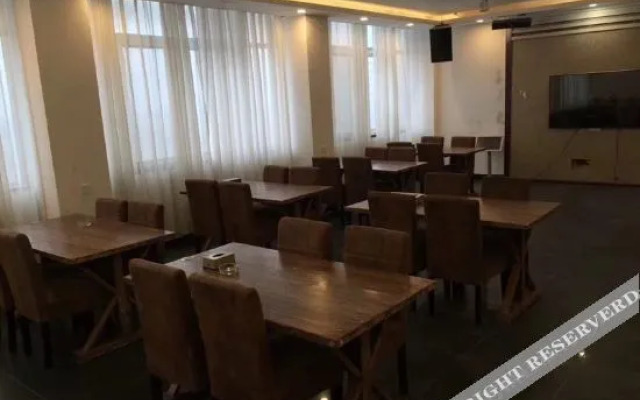Super 8 Hotel (Xiao County Jin Street)