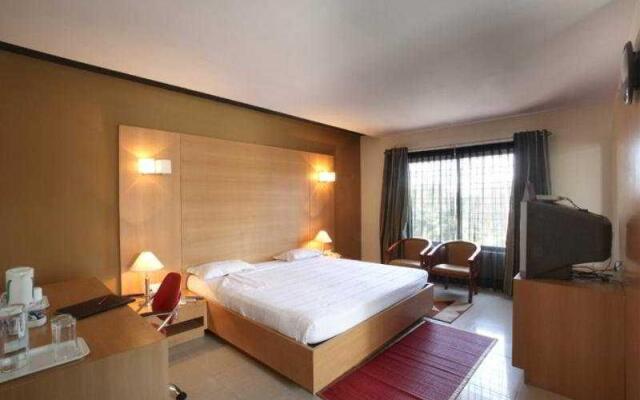 Curzon Suites