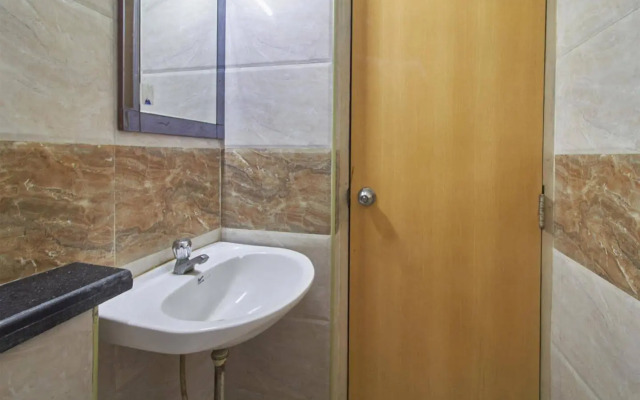 FabHotel Royal Star