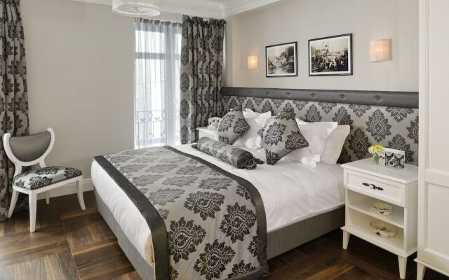 Next House Pera Hotel