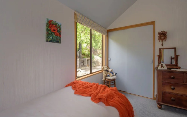 Libra Lake View Villa