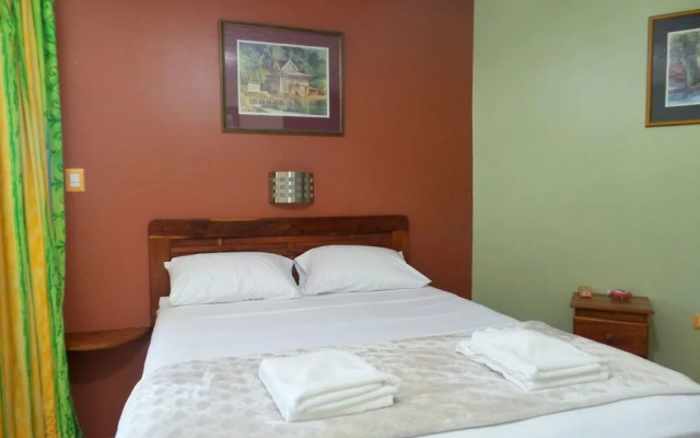Toucan Inn