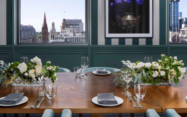 Pullman Melbourne City Centre