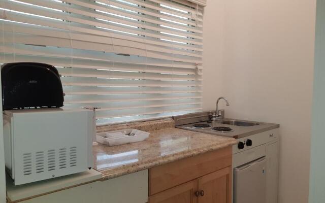 Golden Palms B & B