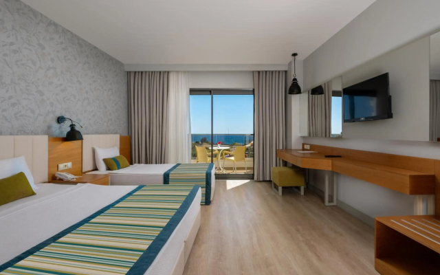 Calido Maris Hotel