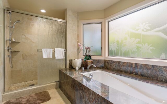 Puunoa Beach Estates, a Destination by Hyatt Residence