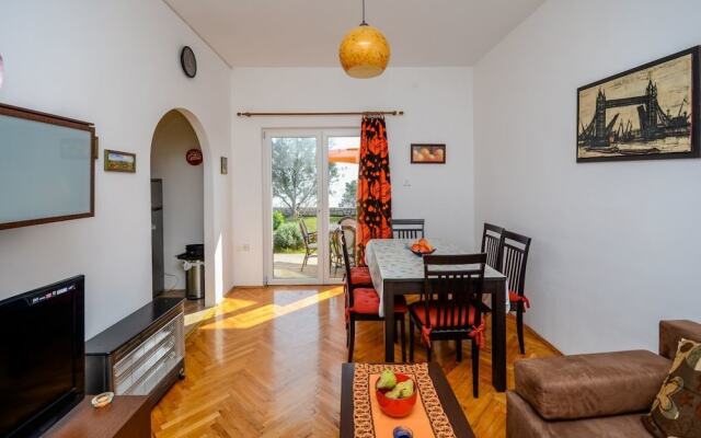 Apartments Anamarija