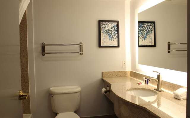 Wingate by Wyndham Waldorf/Washington DC Area