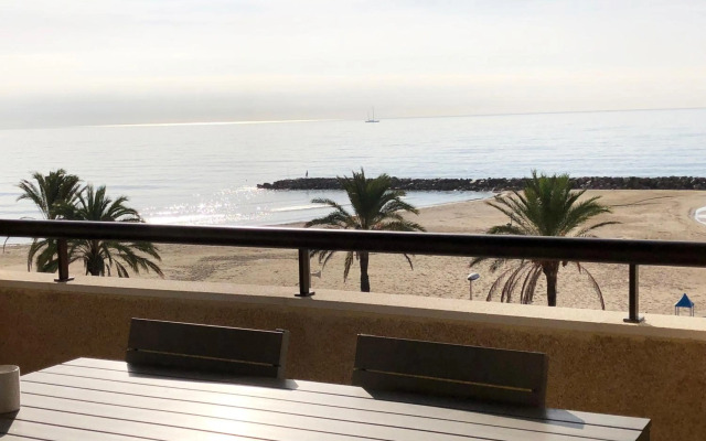 Espectacular ático dúplex con vistas al mar