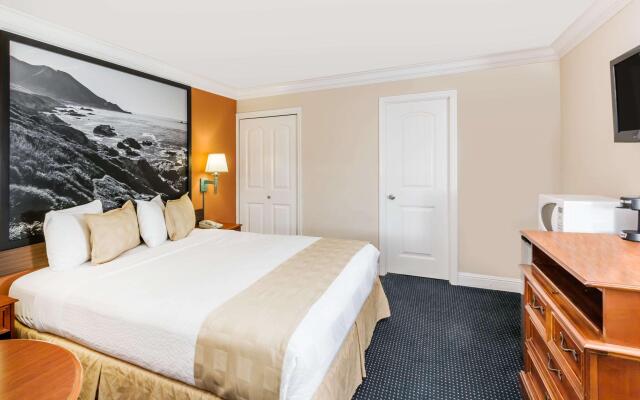 Aura Inn Monterey