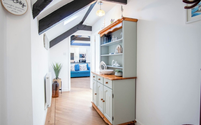 Penthouse At The Mews - 2 Bed Apartment - Tenby
