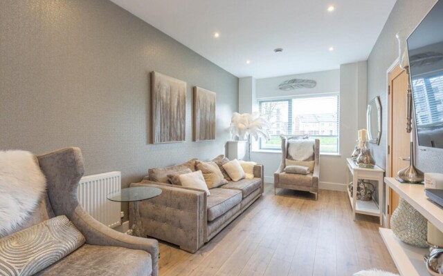Luxury Townhouse Next to Bicester Village