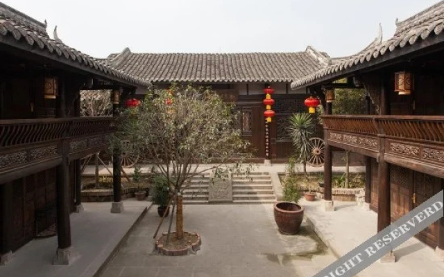 Zhenjianglou Inn
