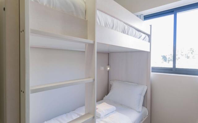 Stay Inn Hostel