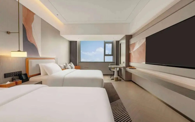 Howard Johnson by Wyndham Life Kunming Guandu Hotel