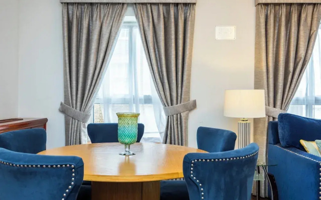 Carlton Court - Mayfair