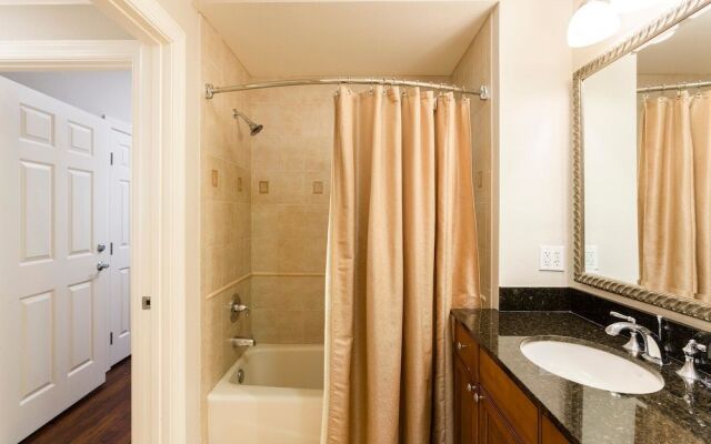 Condo Centre Court Haven 3 Bedroom Reunion