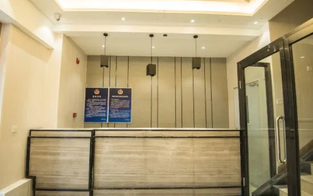 Beijing Letu Hotel(Beijing Gulou Metro Station Store)